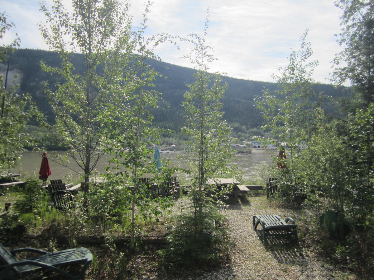 Dawson City River Hostel Luaran gambar