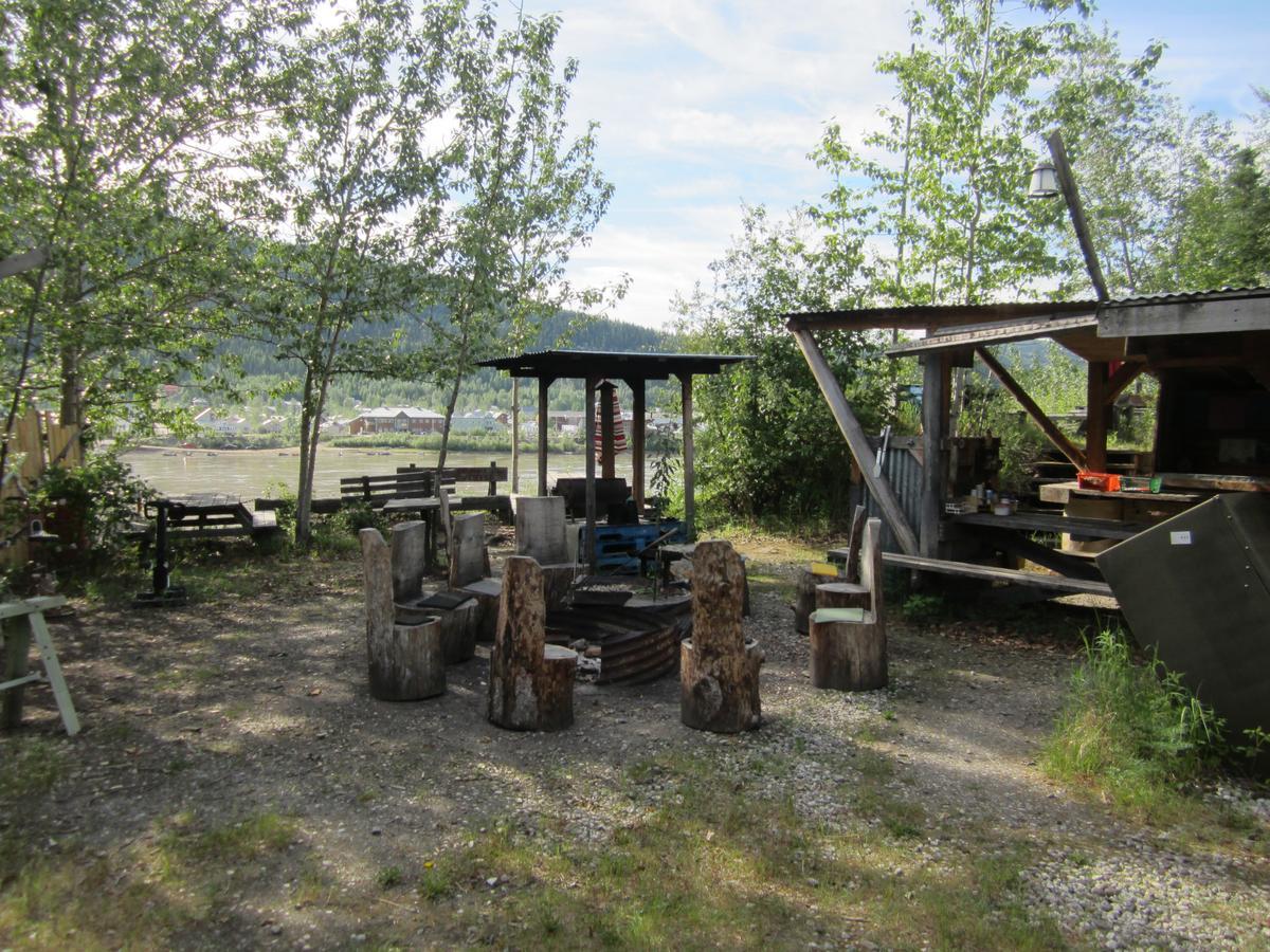 Dawson City River Hostel Luaran gambar