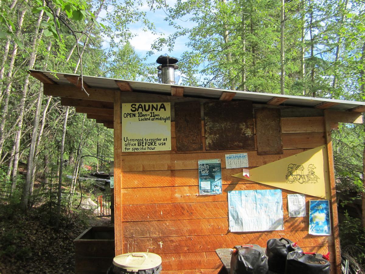Dawson City River Hostel Luaran gambar